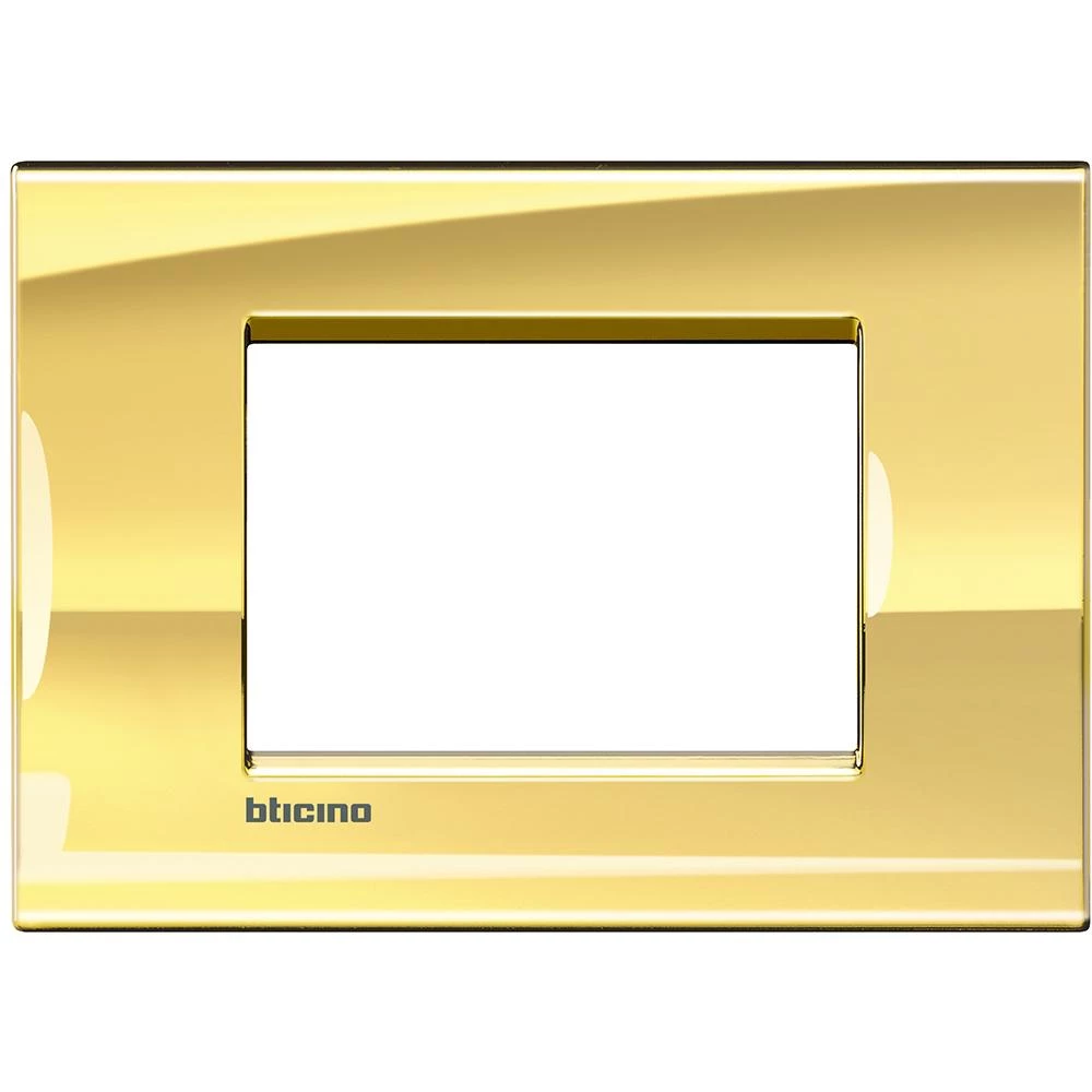  артикул LNA4803OA название Рамка итал.ст. 3 мод прямоугольная, цвет Золото, LivingLight, Bticino